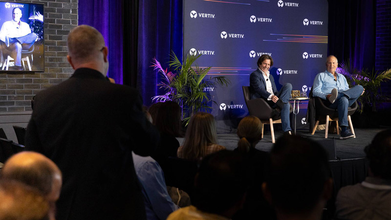 Vertiv 在公司技术博览会上表彰工程师，关注未来和人工智能的必要性 image